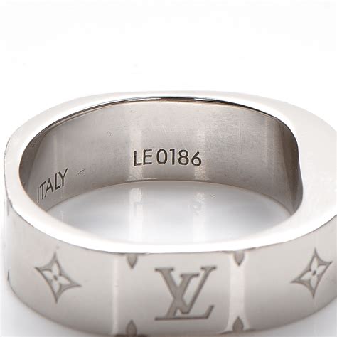 louis vuitton eing|louis vuitton ring women's.